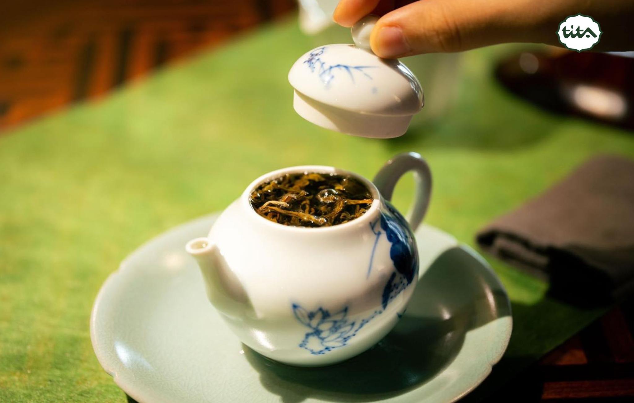 Trà sen cổ thụ titaart